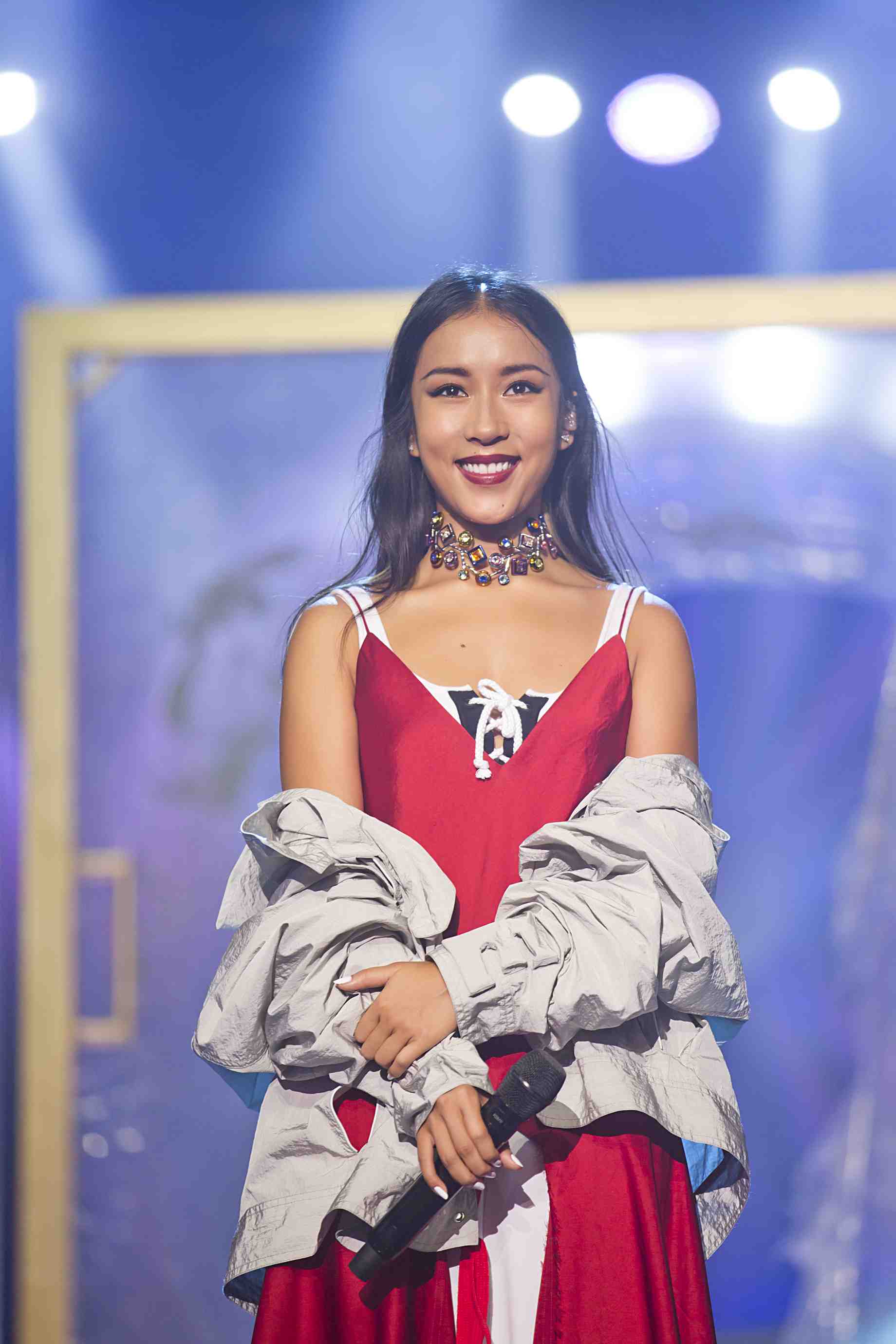  p>吉克隽逸(summer),汉名王隽逸,1988年5月13日出生于 a target="