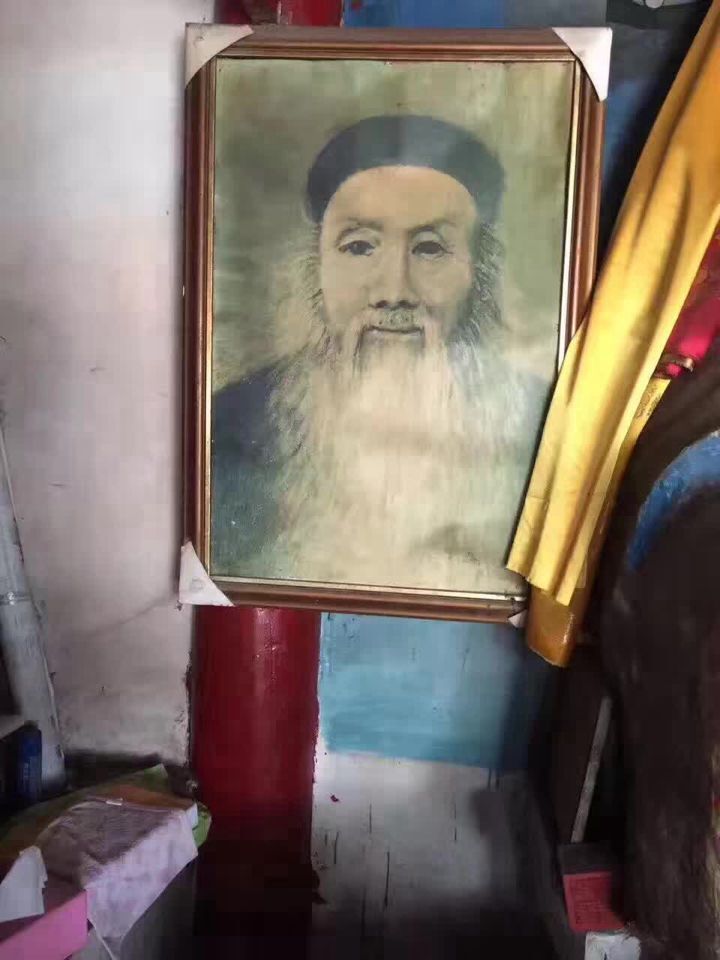 城隍庙,拜道长王老守为师,1927年城隍庙改作他用,被派到刘公祠任道长