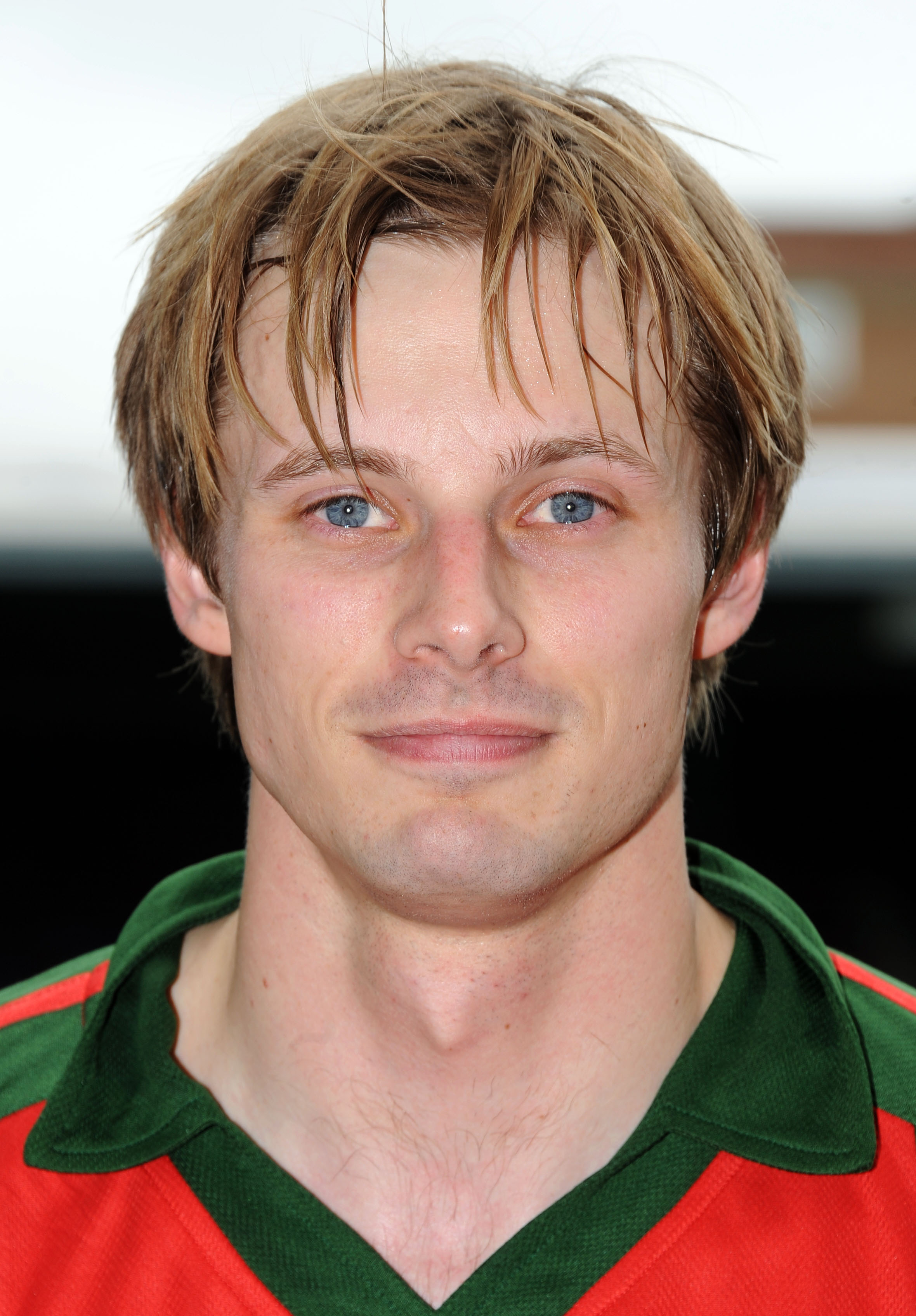  p>布莱德利·詹姆斯(bradley james),1983年10月11日在埃克塞特出生