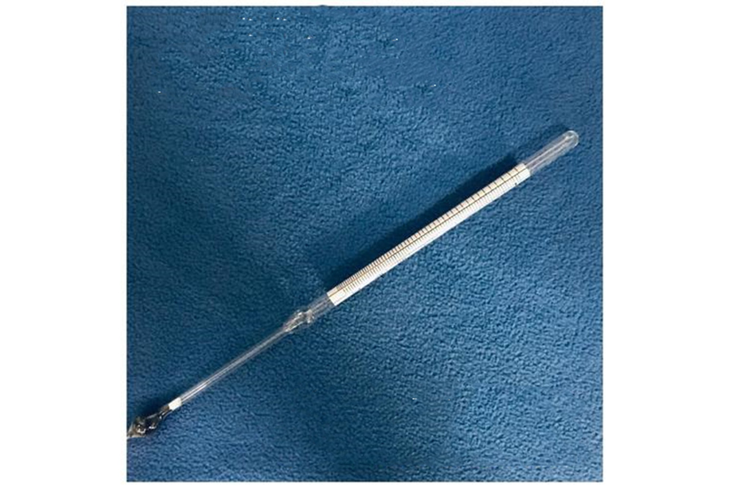  p>波美表即"波美比重计",是一种测定液体比重的仪器,18世纪由法国