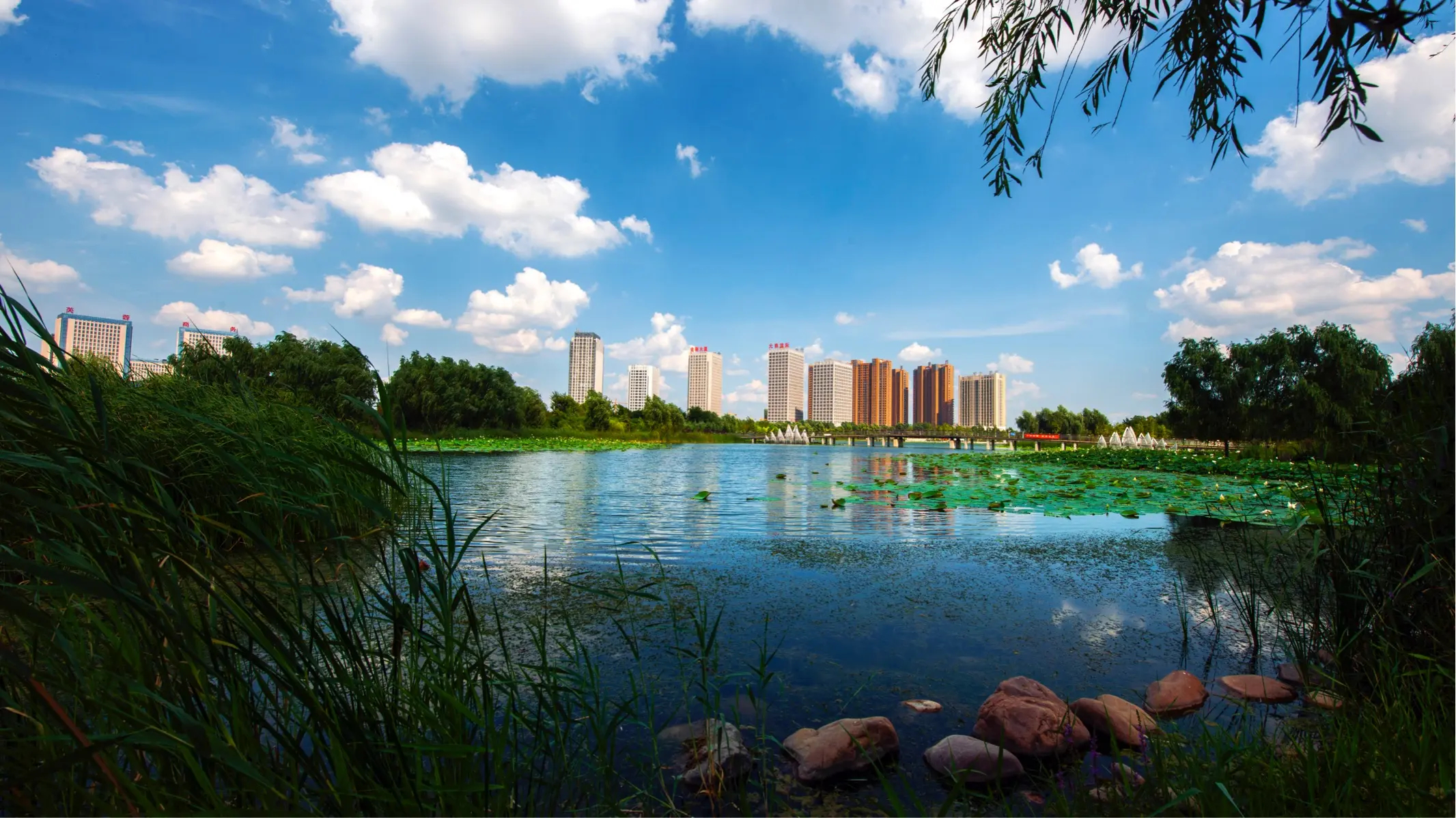 芙蓉湖(furong lake)是河南省许昌市芙蓉