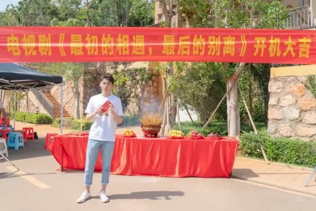 李卿
