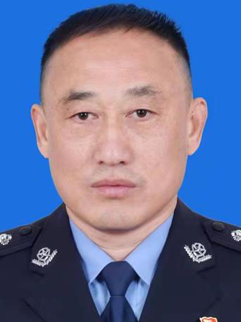  /p> p>现任怀宁县政府党组成员,副县长,县公安局局长,一级警长 /p>