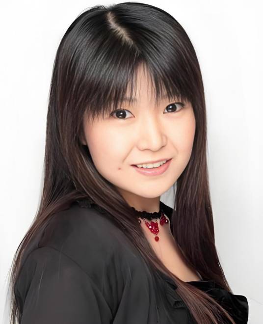 松冈由贵