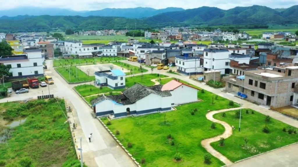 周陂镇,隶属广东省韶关市 a target="_blank" href="/item/翁源县