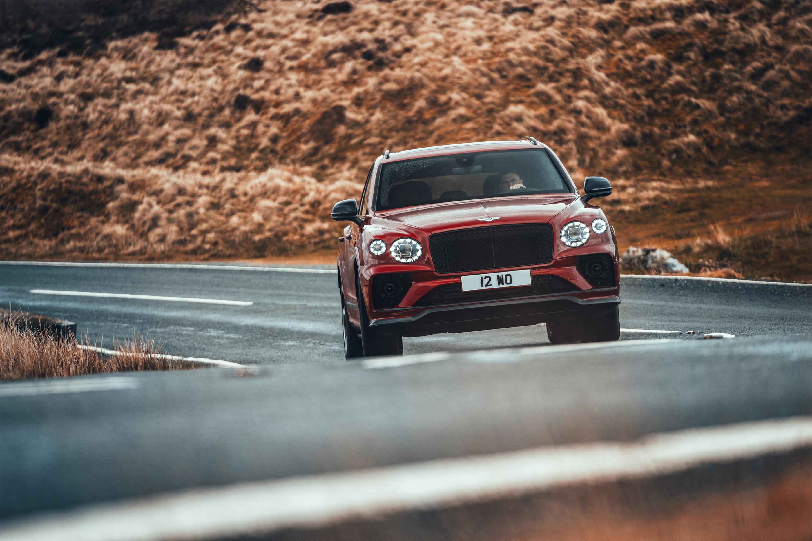 宾利添越bentayga