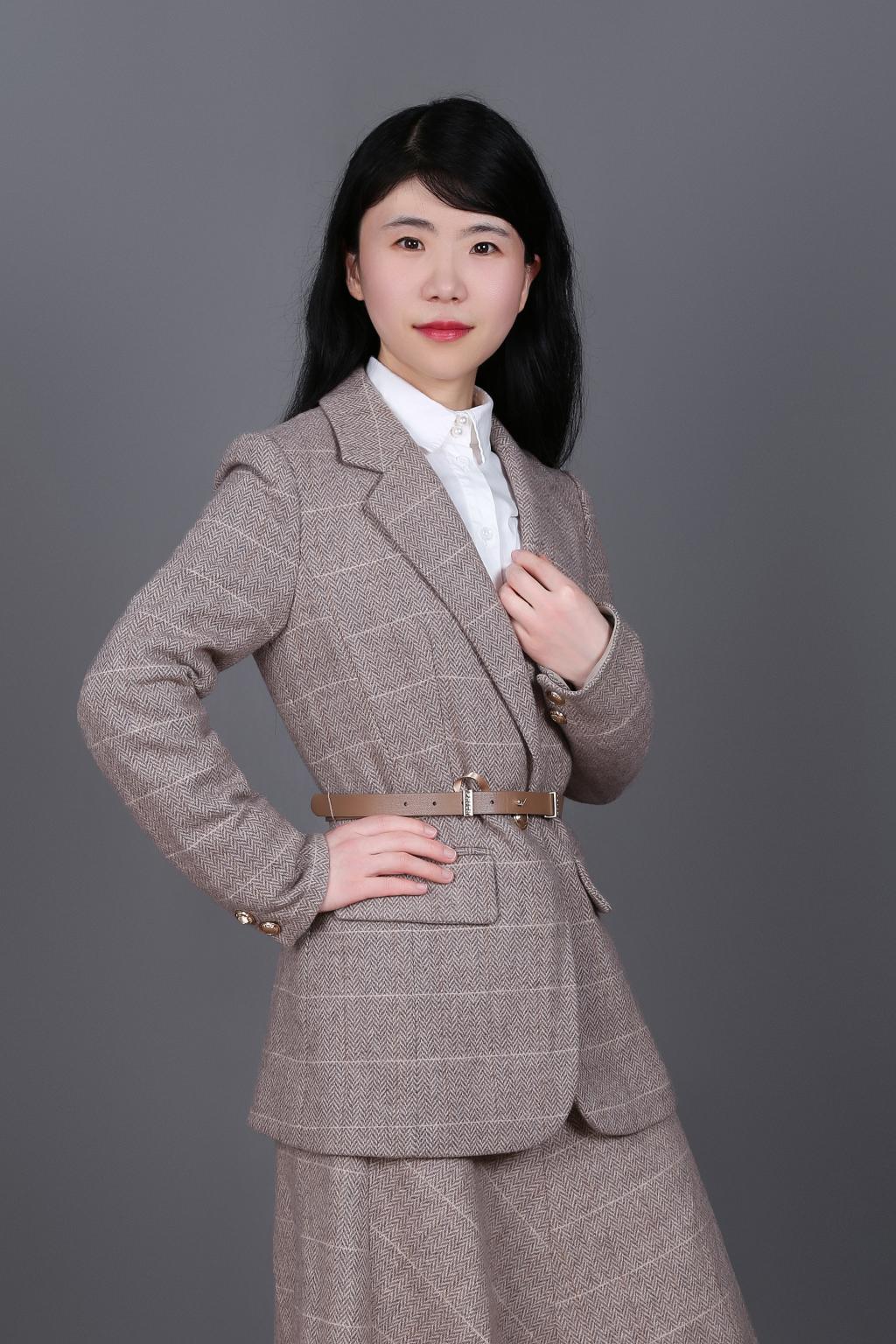 吴天天,毕业于南京大