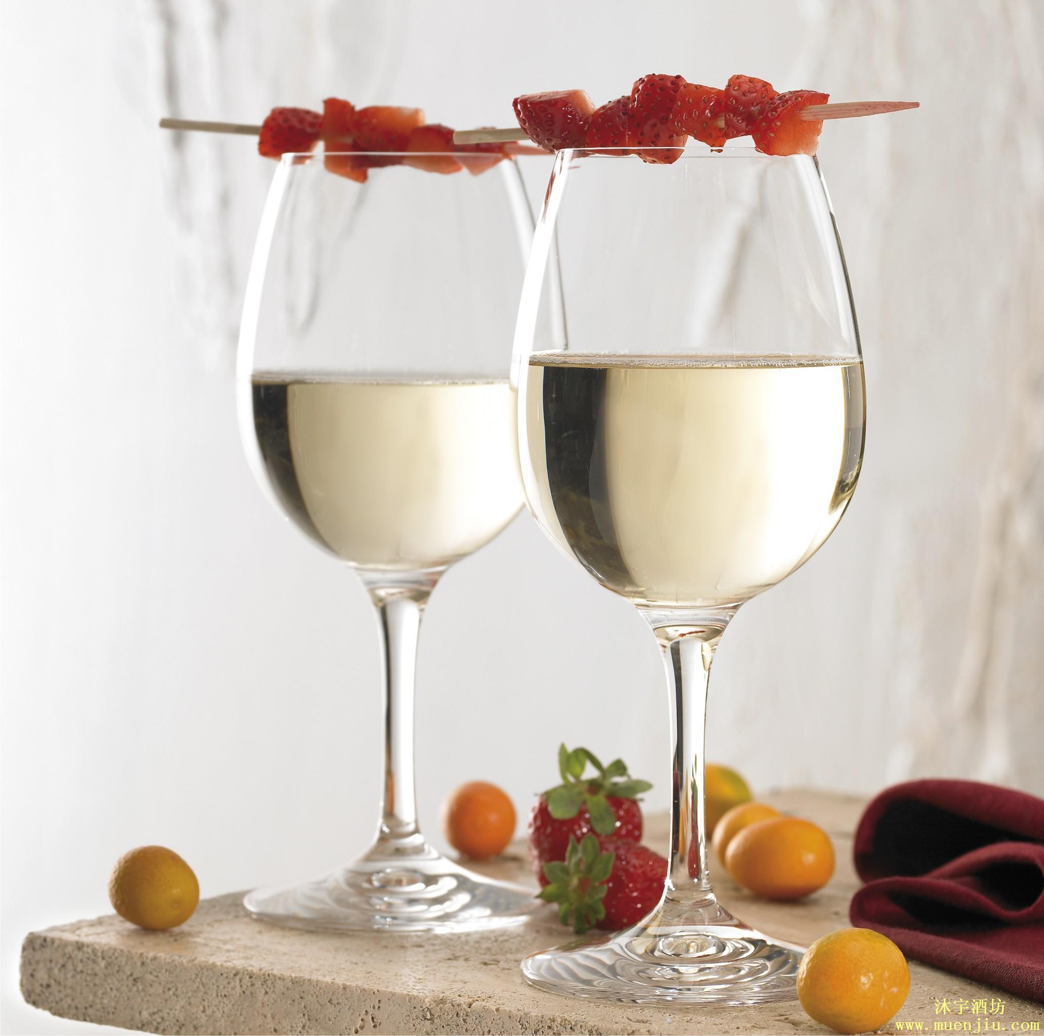 葡萄酒酒杯