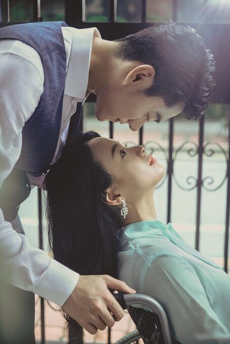  p>李梦,1992年10月11日出生于湖南省长沙市,中国内地影视女演员,毕业