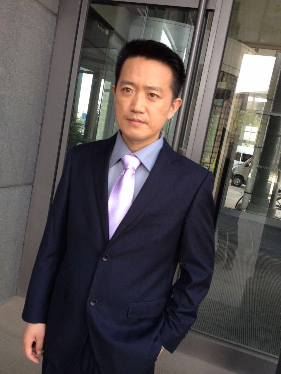 凭借敏锐的目光曾参与包括《小镇大法官》,《奢香夫人》,《夏日狂奔》