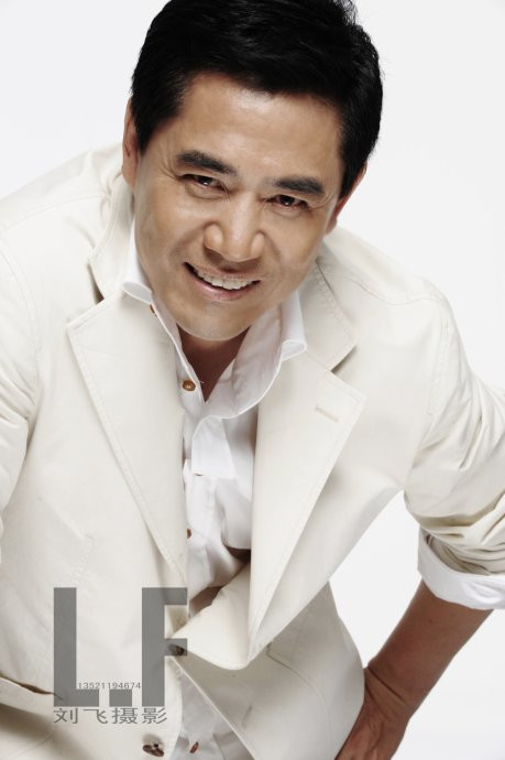  p>陈宝国,1956年3月9日出生于北京,中国影视男演员,毕业于 a target=