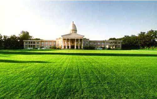  p data-id="gnx3pbb74k">绿岛森林公园坐落在有"东方鲁尔"之称的沈阳