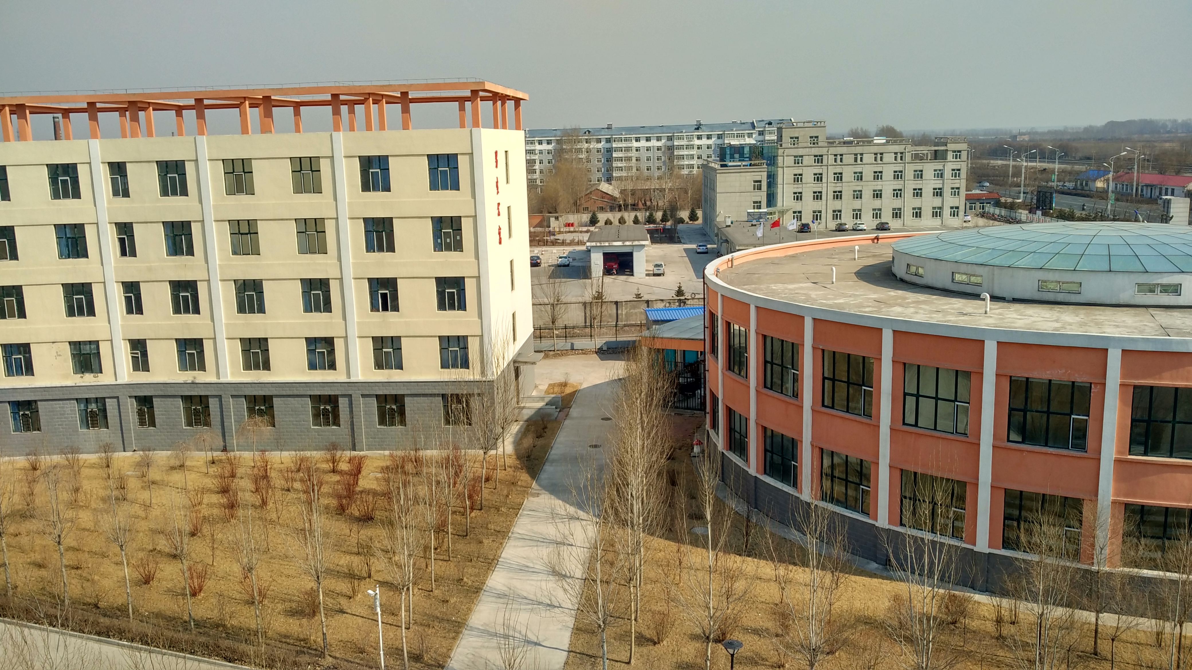 汤原县高级中学