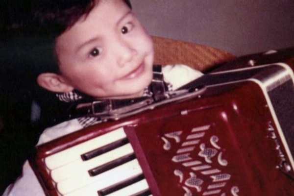  p>李云迪(yundi),1982年10月7日出生于中国重庆,钢琴演奏者.