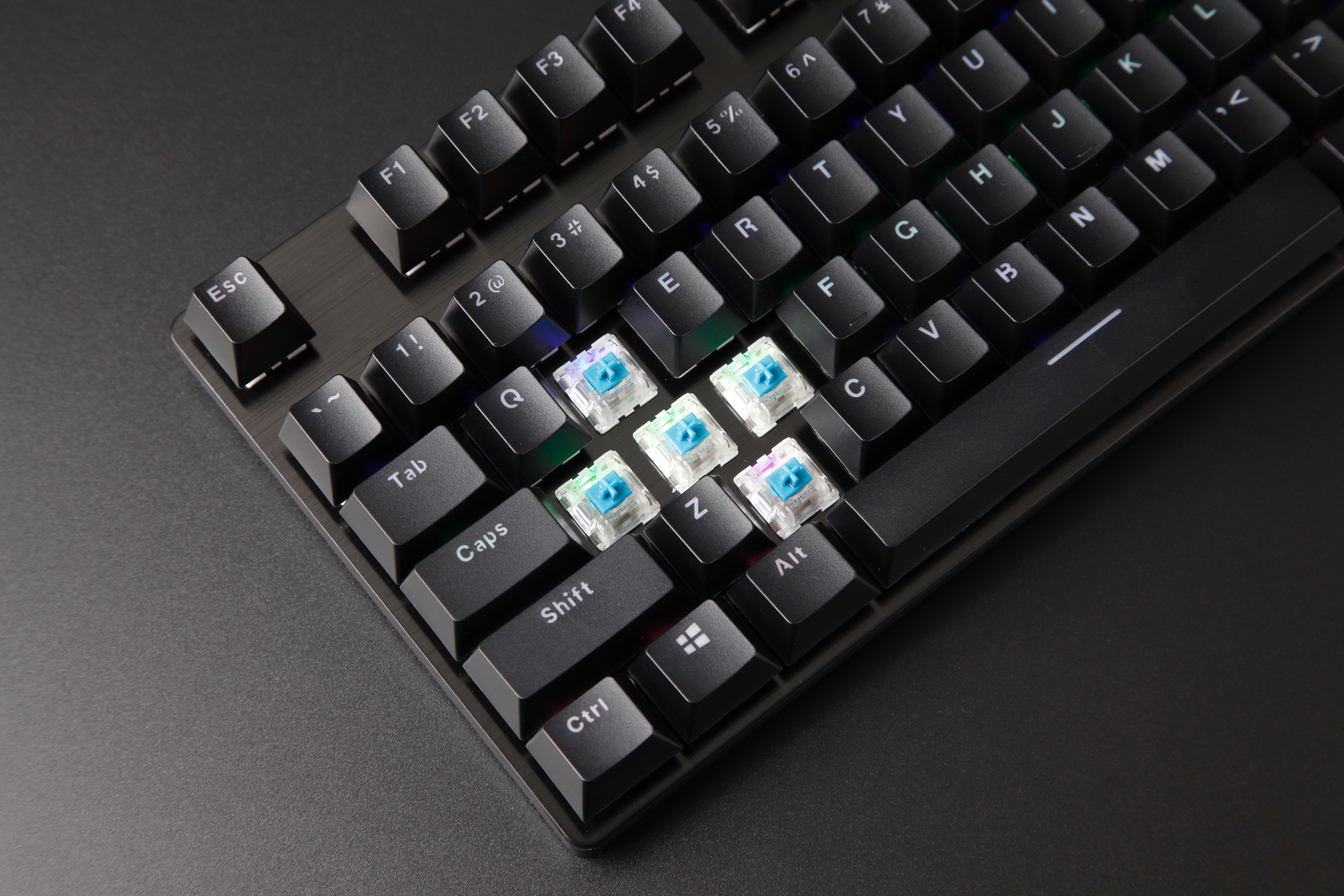 雷柏v500pro混彩背光游戏机械键盘