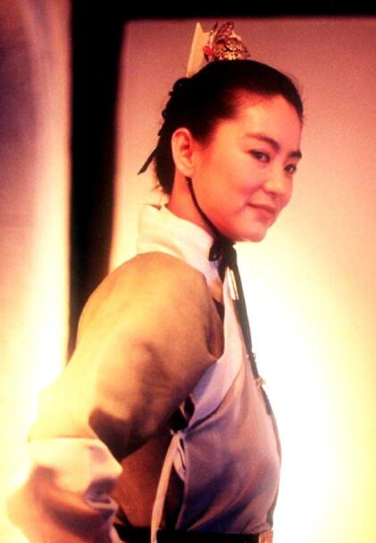  p>《绝代双骄》是 a target="_blank" href="/item/曾志伟/968135"