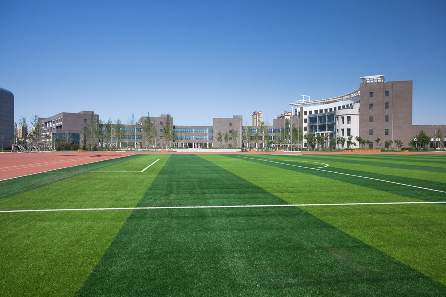  p>营口市高级中学始建于1905年,历经营口市联合中学,营口市中学校