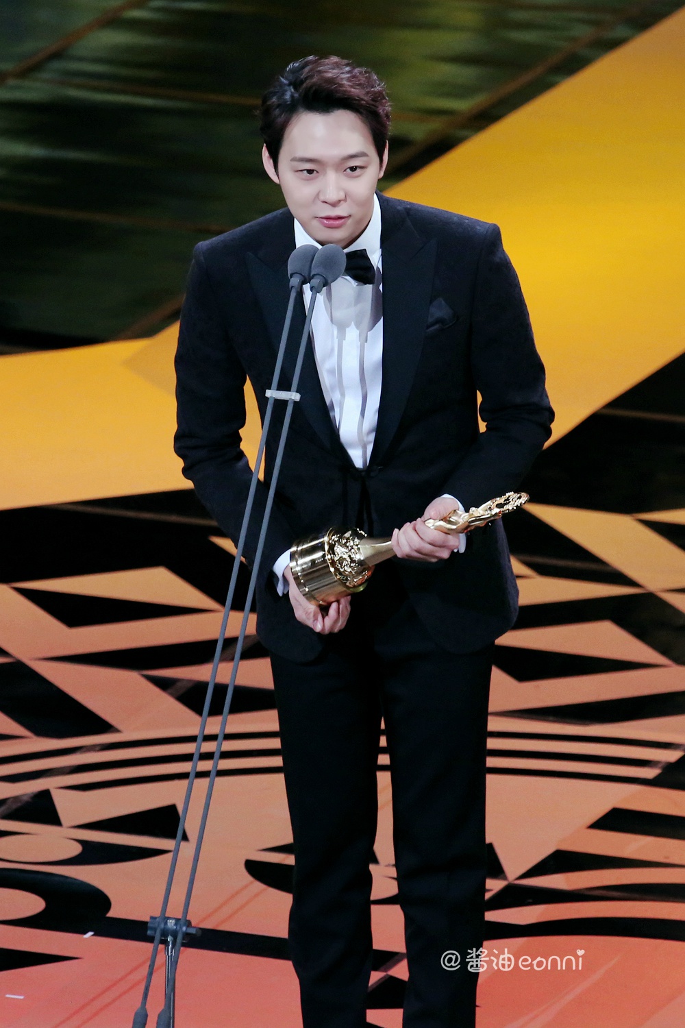  p>朴有天,1986年6月4日出生于韩国首尔,影视演员,歌手,词曲作者,毕业