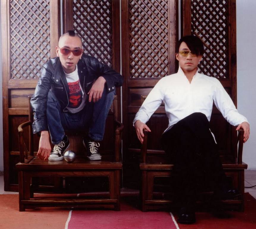  p>《零壹》是 a target="_blank" href="/item/译乐队/3233350" data