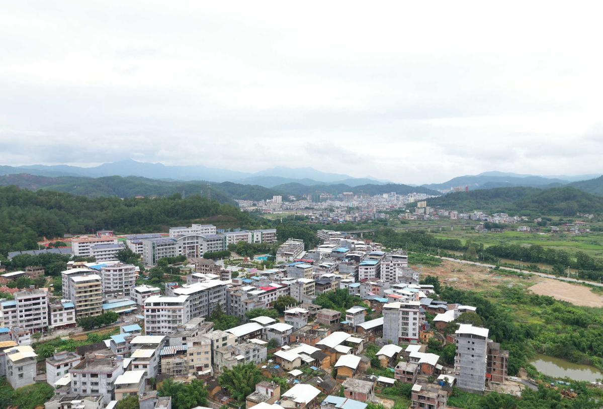  p>城郊镇,隶属于福建省龙岩市永定区,地处 a target="_blank" href="