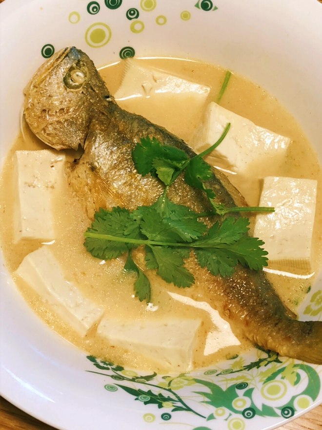 小黄鱼豆腐汤