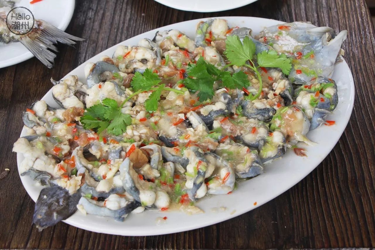  p>梅汁蒸鳗鱼是一道色香味俱全的传统名菜,属于粤菜系.