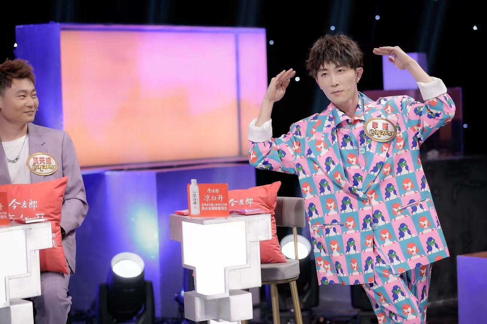 2mw">李栋,1991年5月18日出生于中国黑龙江省,中国内地男演员,主持人