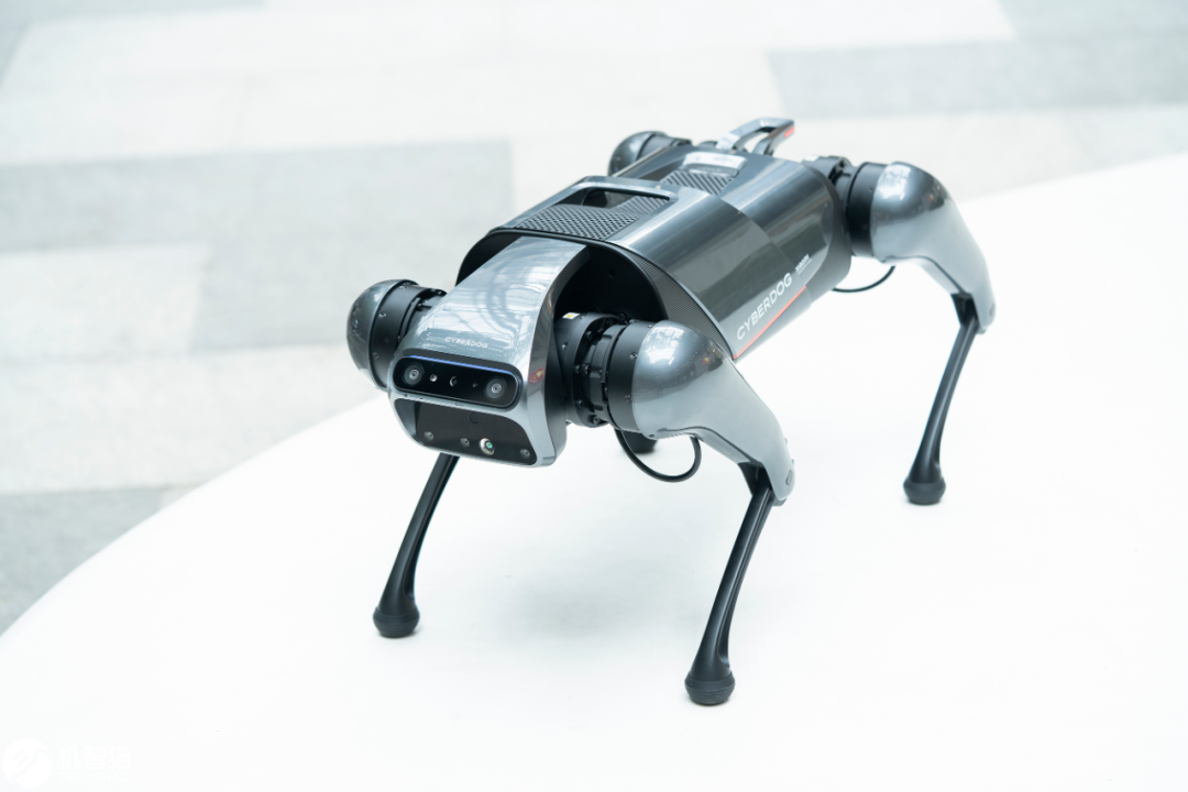 四足仿生机器人