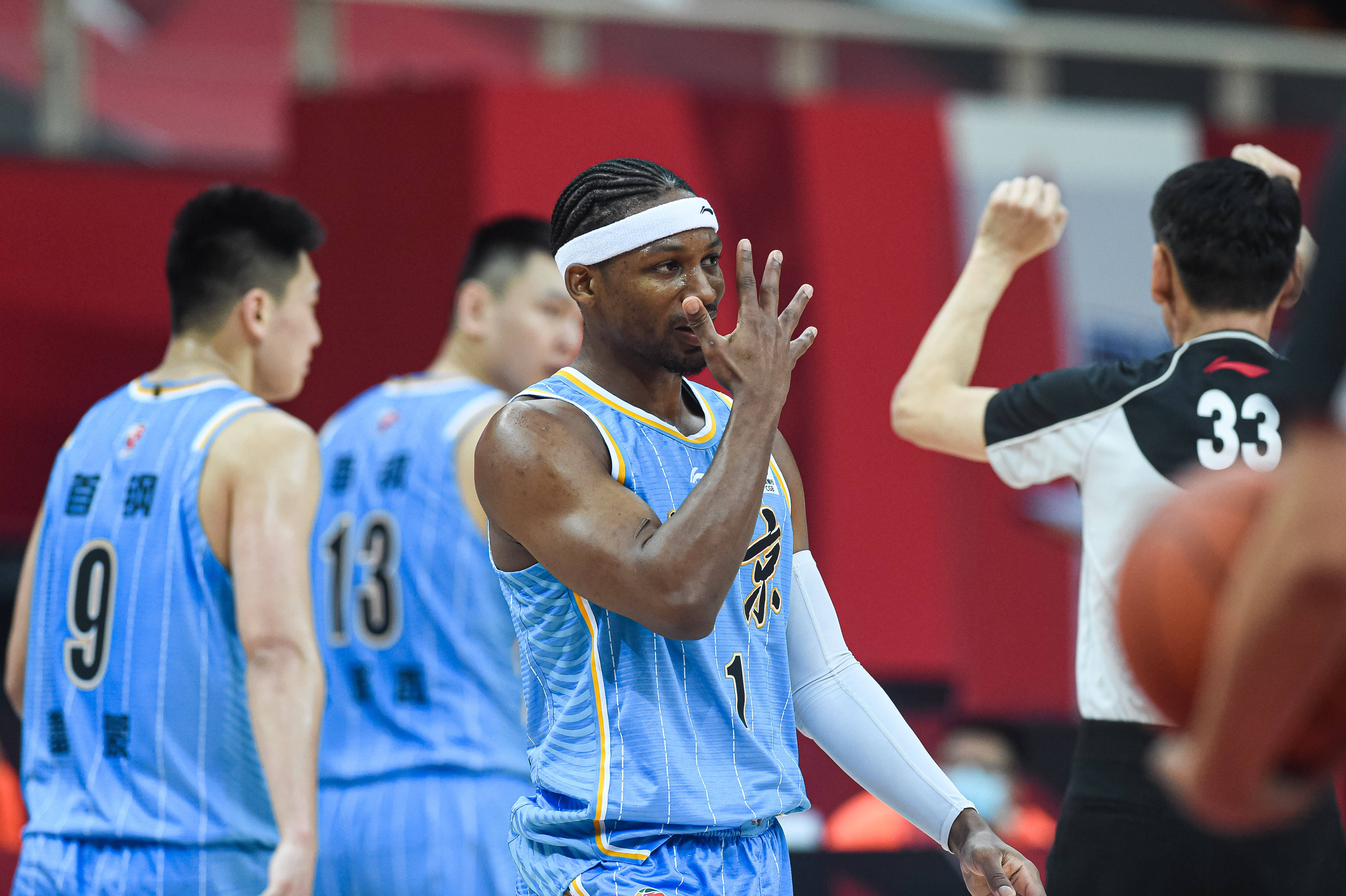 乔纳森·吉布森