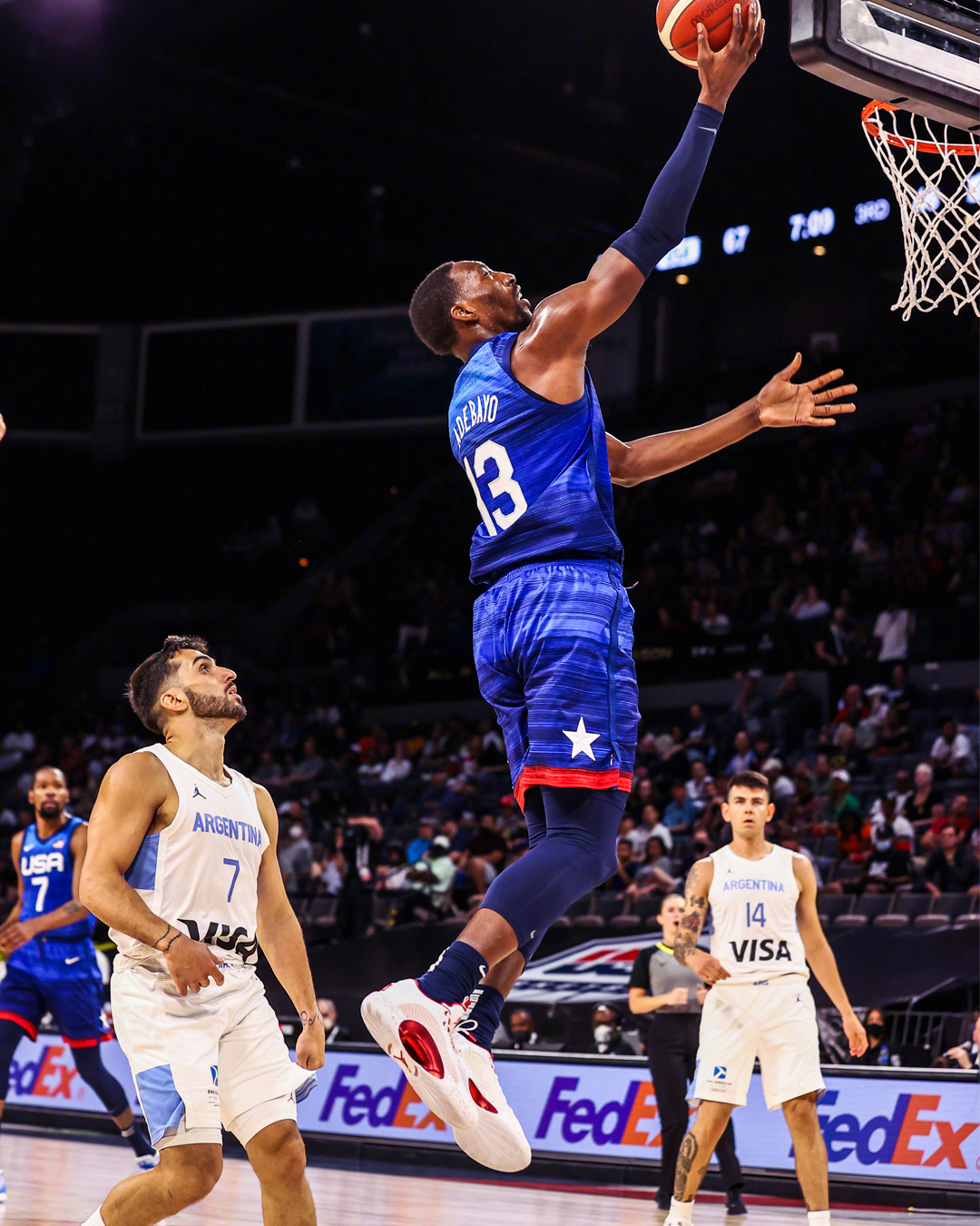  p>巴姆·阿德巴约(bam adebayo),原名埃德里斯·阿德巴约(edrice