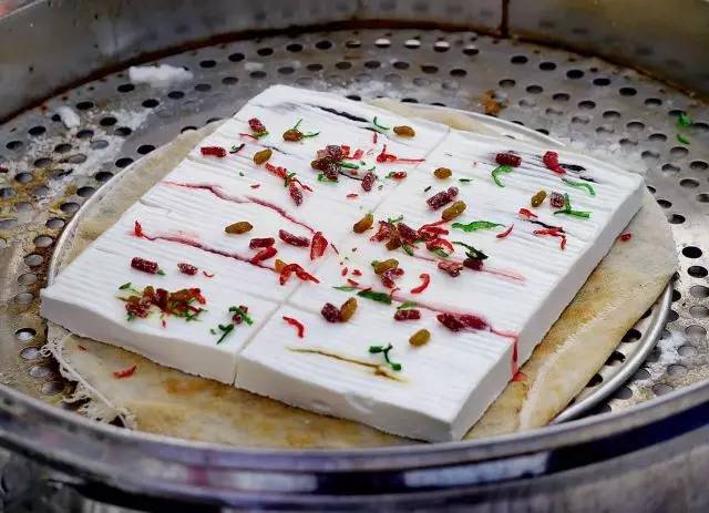  p>芝兰斋糕干是天津津门著名的特色传统糕点.