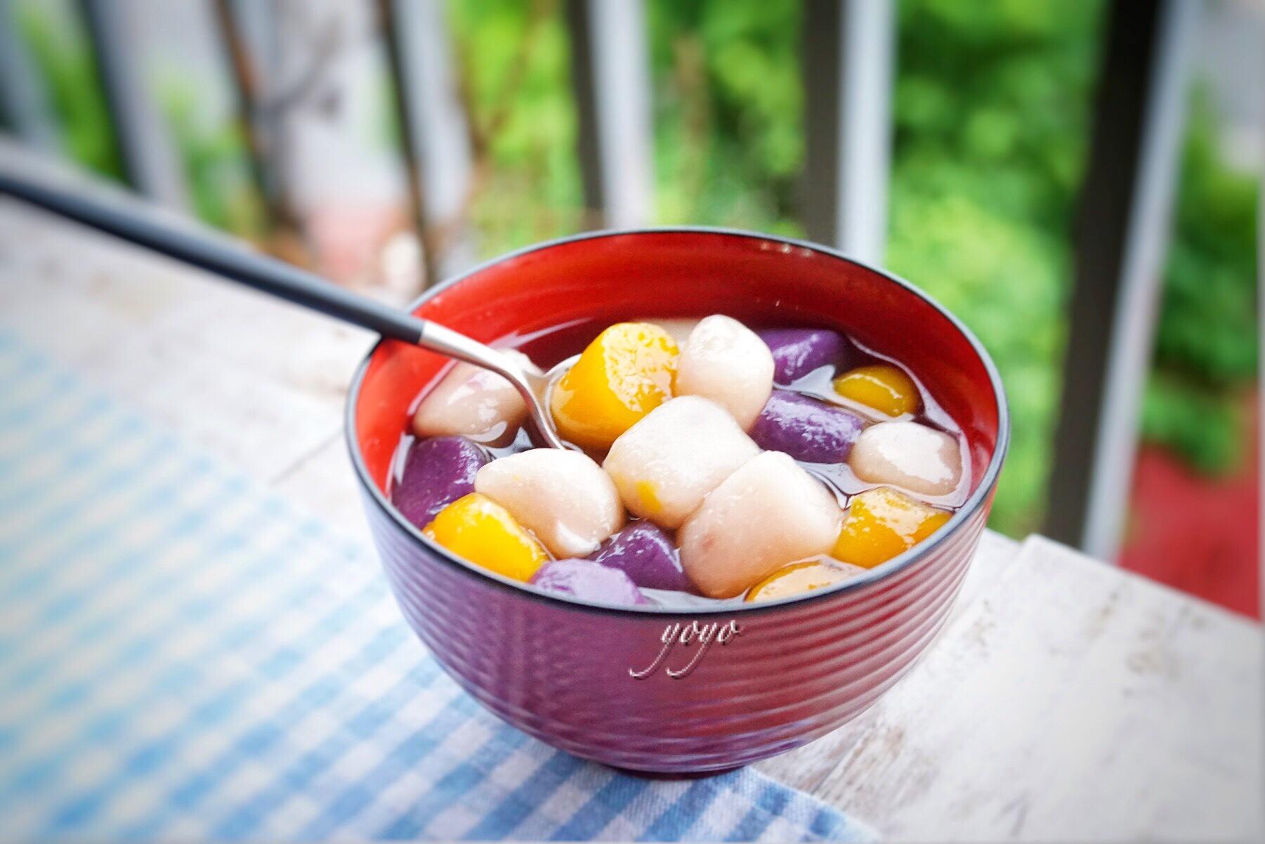  p data-id="gnwwom7nmi">芋圆是一道著名的闽南小吃,属于 a target="