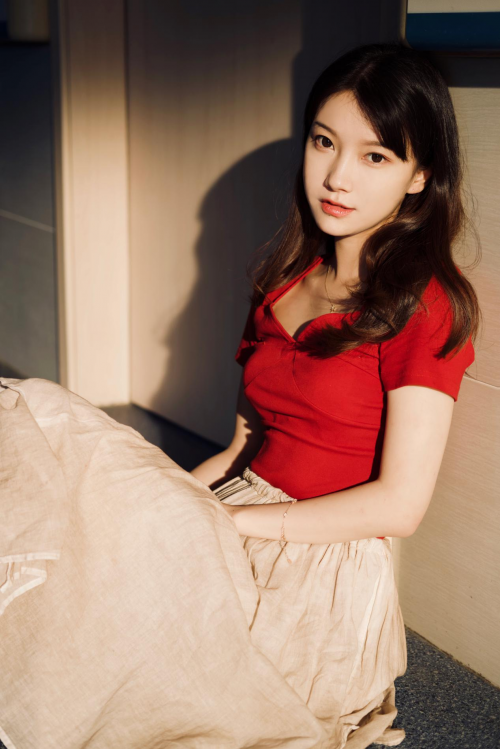  p>孙瑜,女,中国演员,毕业于 a target="_blank" href="/item/中国