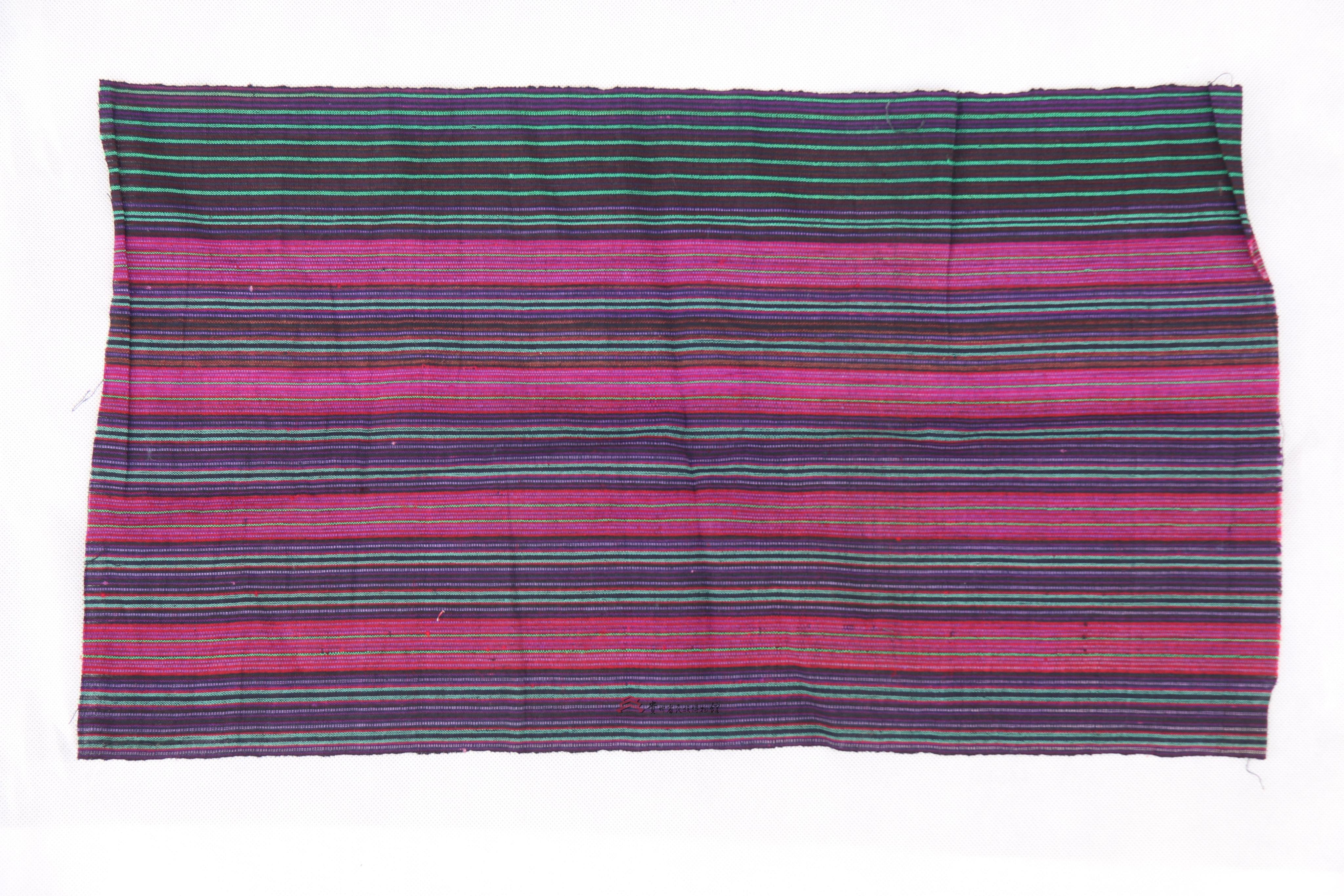 当代剑河苗族彩条纹女头帕