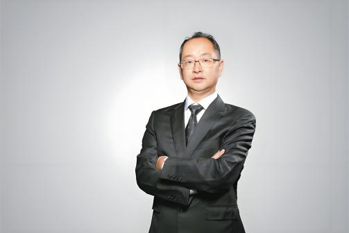 严钰博（巨子生物控股有限公司执行董事兼首席产品官）_百度百科