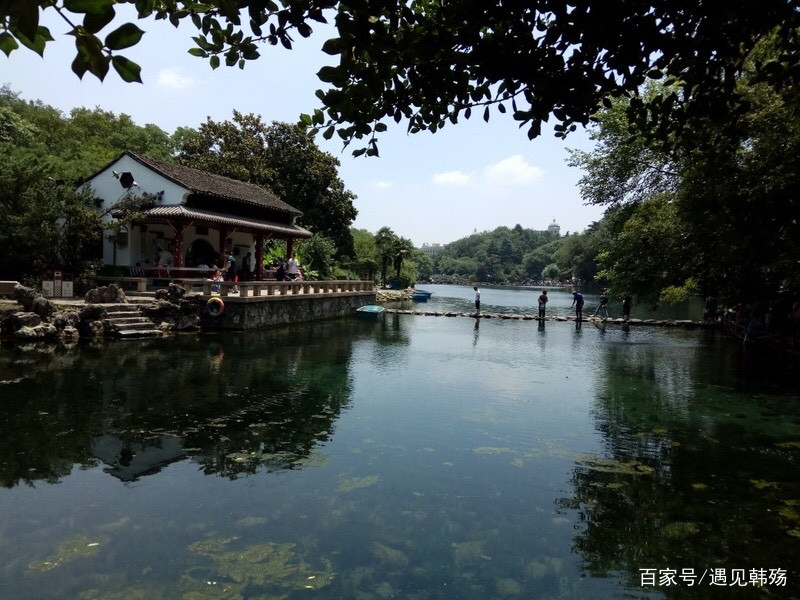 周末赏南京珍珠泉，碧水涟涟，泉逐云影，妙趣横生_百科TA说
