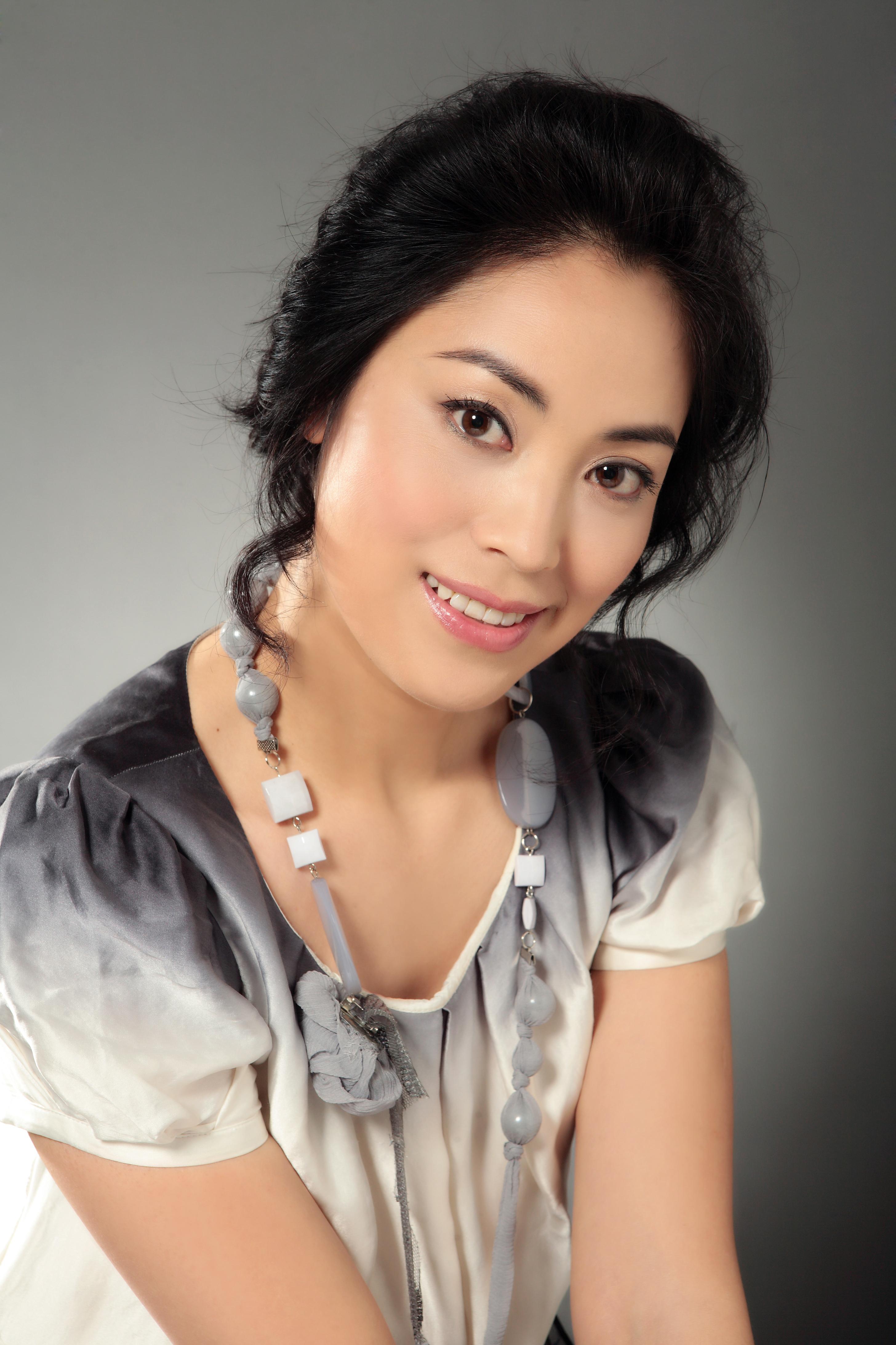  p>周木杨( i>原名周媛媛 /i>),毕业于 a target="_blank" href="