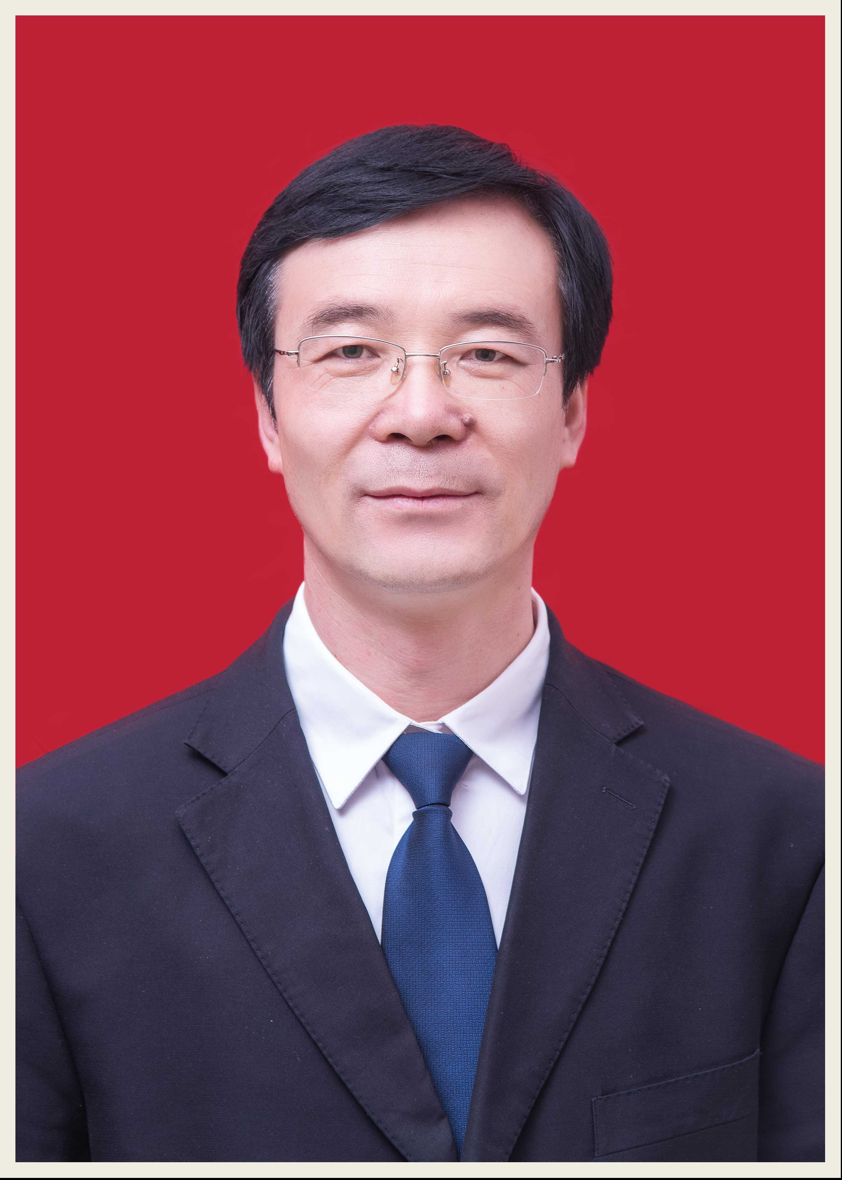  p>马汉礼,男,回族,1975年2月出生,宁夏同心县人,中共党员,大学学历.