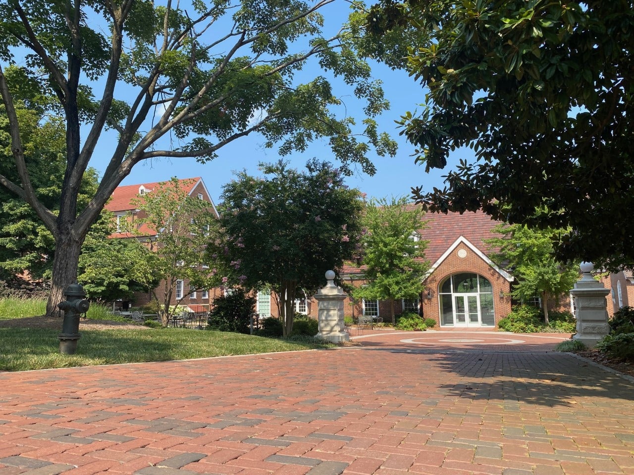 塞勒姆学院(salem college)创立于1772年,位于<a target="