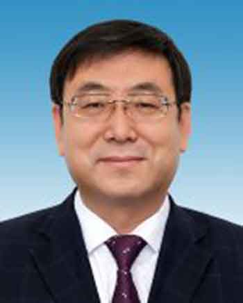  p data-id="gnx9o4l6ri">耿天良,男,汉族,1972年2月生,内蒙古林西县