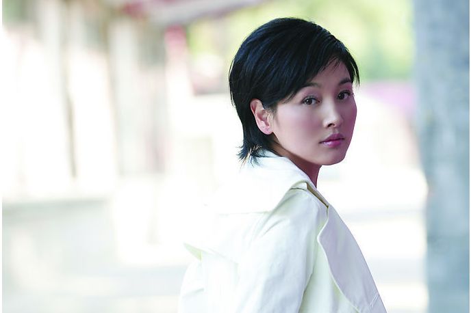  p>张延,1970年3月4日出生于陕西省西安市,中国内地女演员,主持人