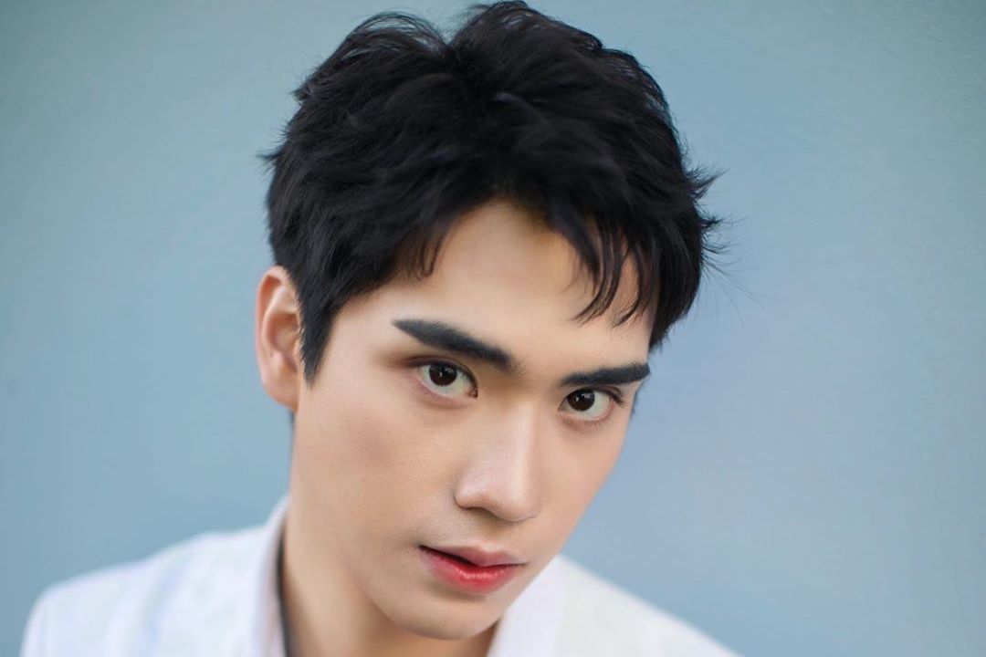  p>塔纳朋·扎卢吉塔侬(tee),1994年12月5日出生于泰国,泰国男演员
