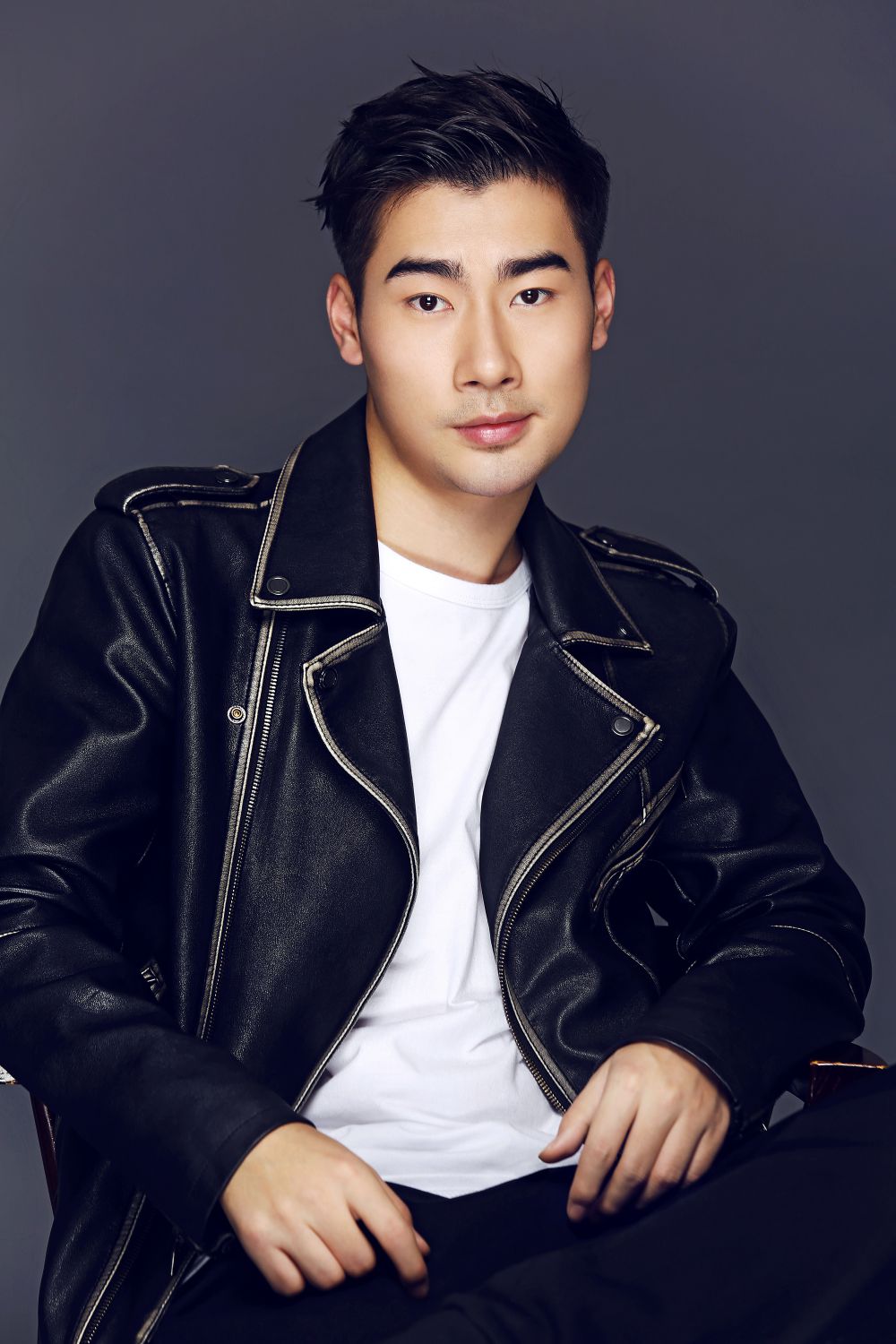 1994年3月31日出生于湖北武汉,中国内地影视男演员,毕业于北京现代