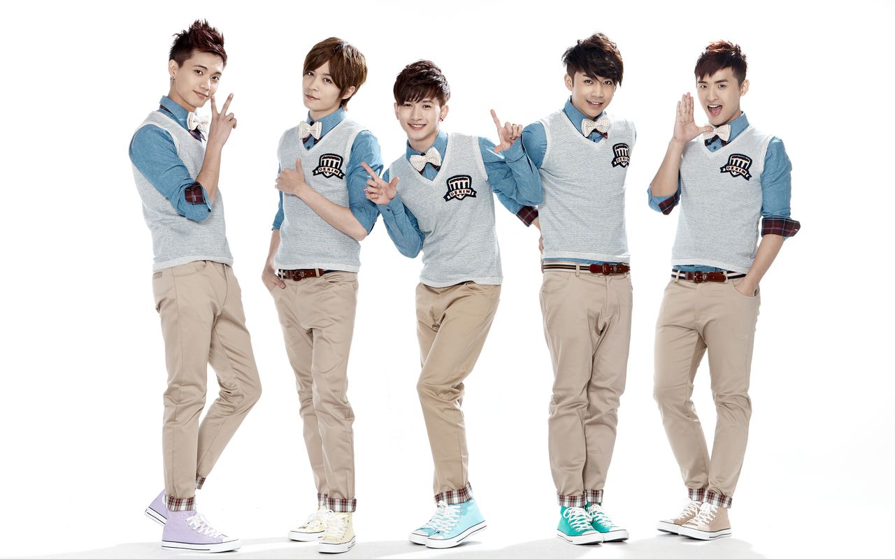  p>至上励合(top combine),中国内地男子流行演唱组合,现以 a target=