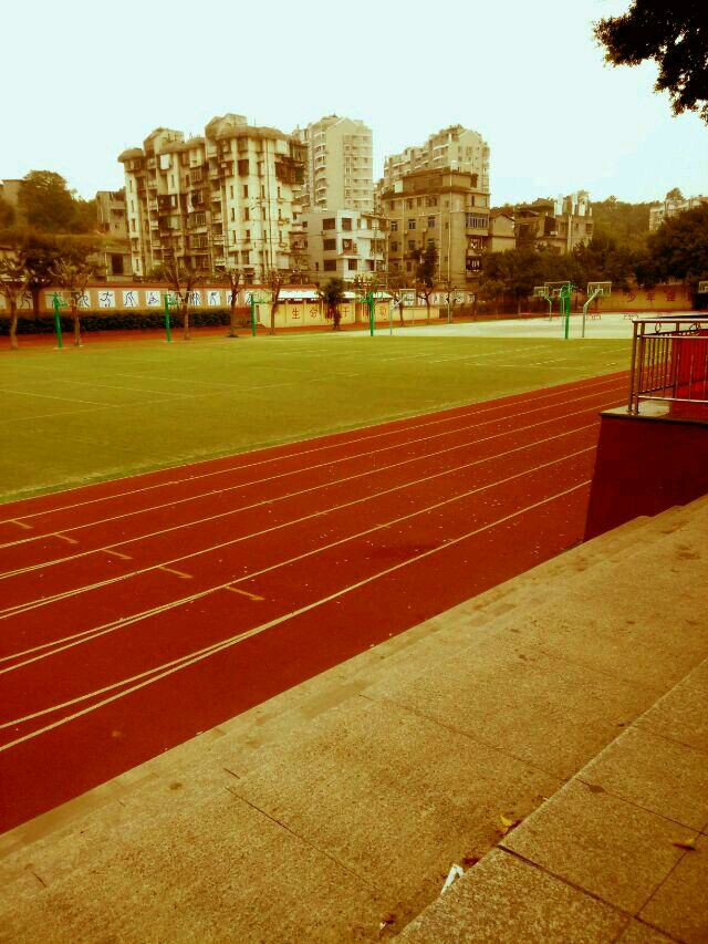  p data-id="gnyu2vtfl5">福州十中的前身是创立于1937年的福州私立榕