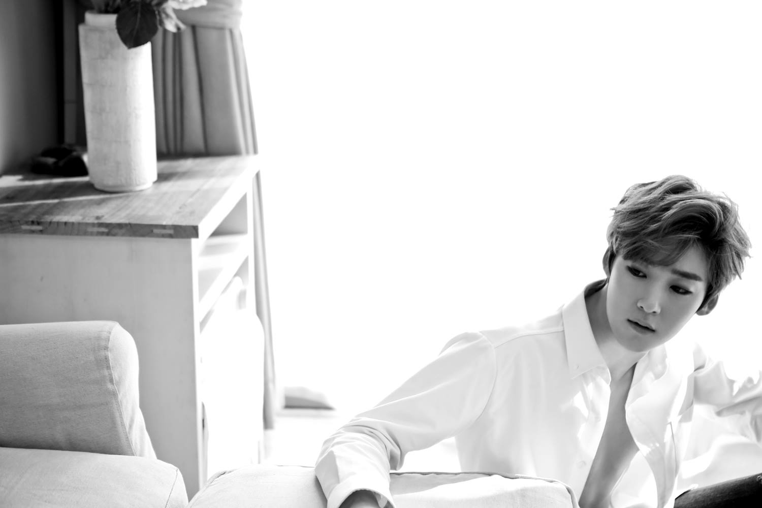  /a>男子组合,由 a target="_blank" href="/item/申秀铉">申秀铉 /a>