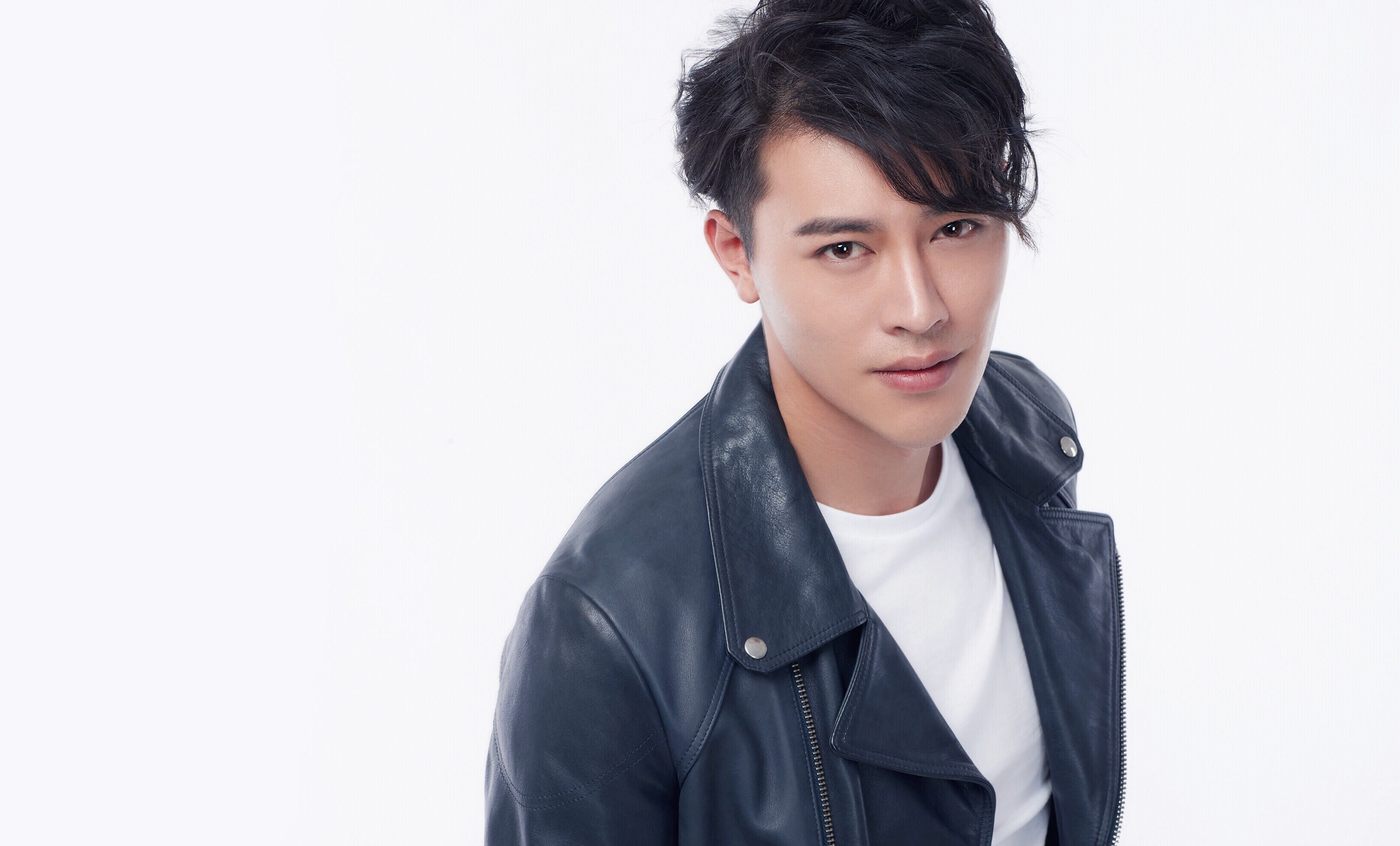 出生于福建省南平市,中国内地新生代男演员