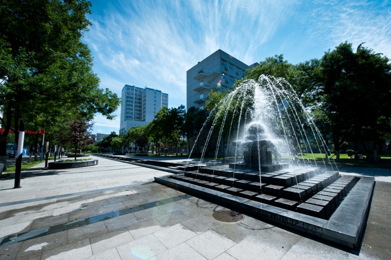 首都医科大学