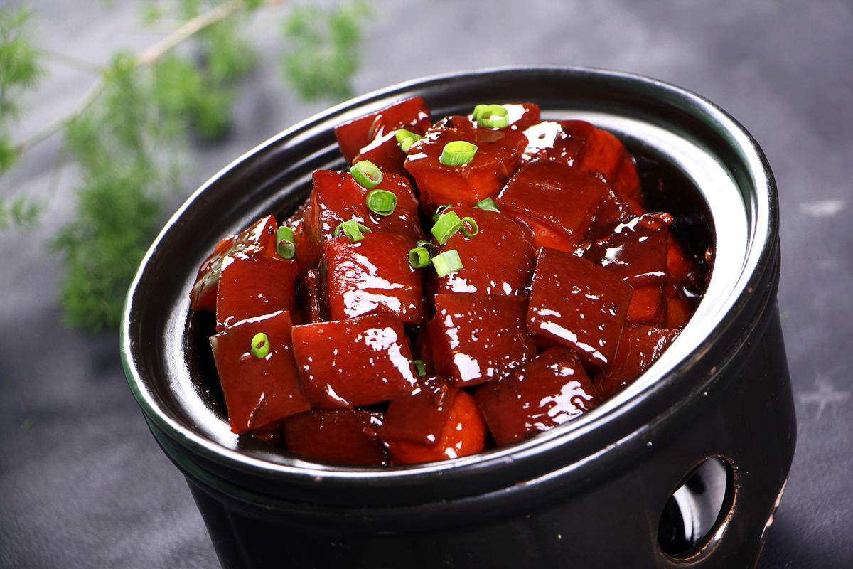 data-lemmaid="1877183">菜系 /a>都有自己特色的红烧肉