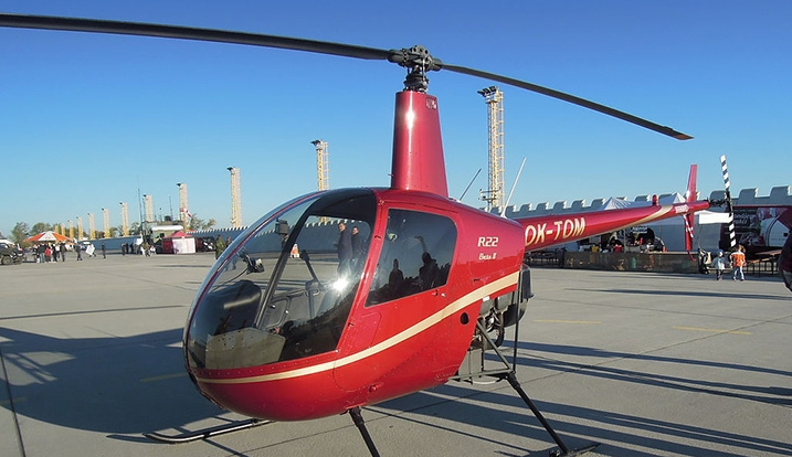 r22直升机